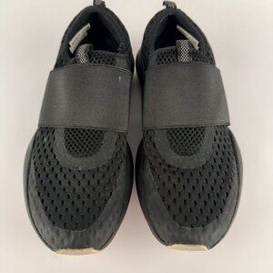 Sorel Kinetic™ Strap Sneakers Women’s Size 6.5 Black Slip-On Athletic Shoes